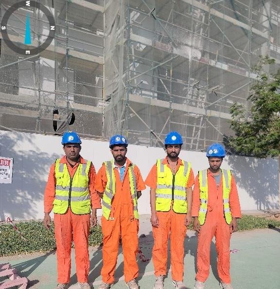 Civil and rigging crew